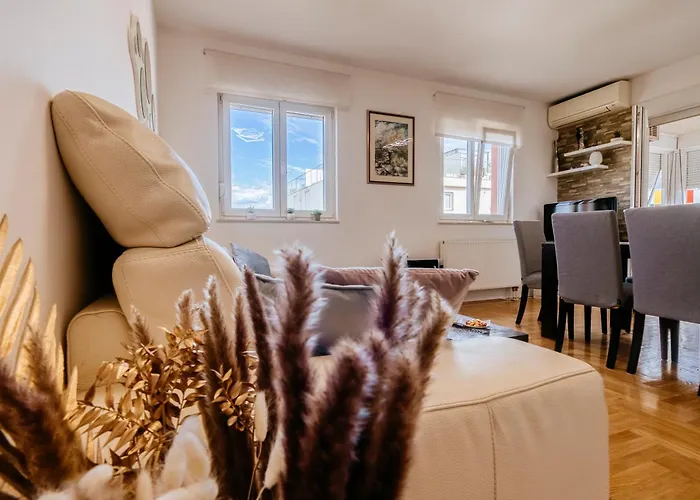 Vista - With Free Parking Apartman *