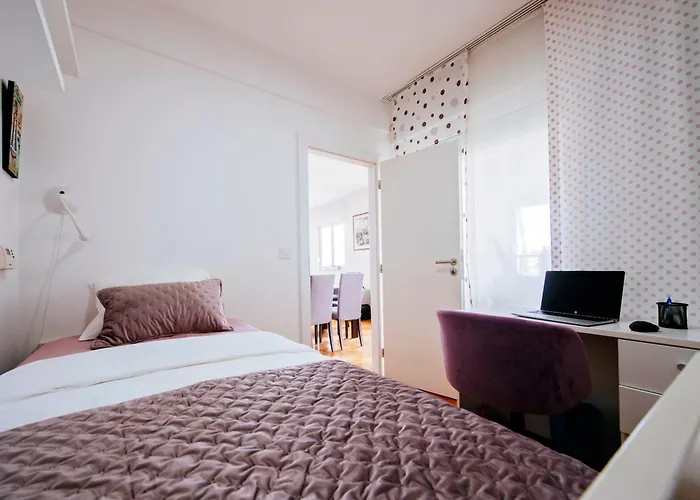 Vista - With Free Parking Apartman